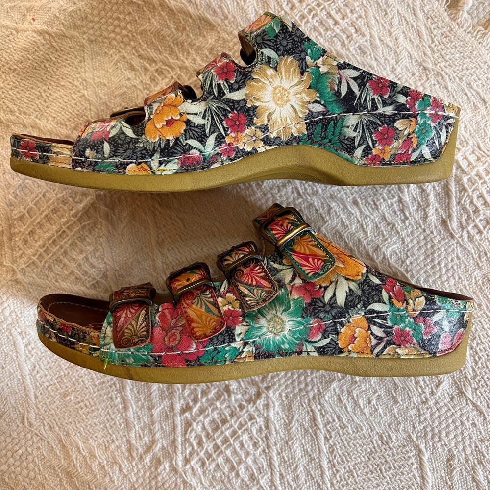 L’Artiste multi-color sandals, size 9.5 (41 eur) - Picture 3 of 5